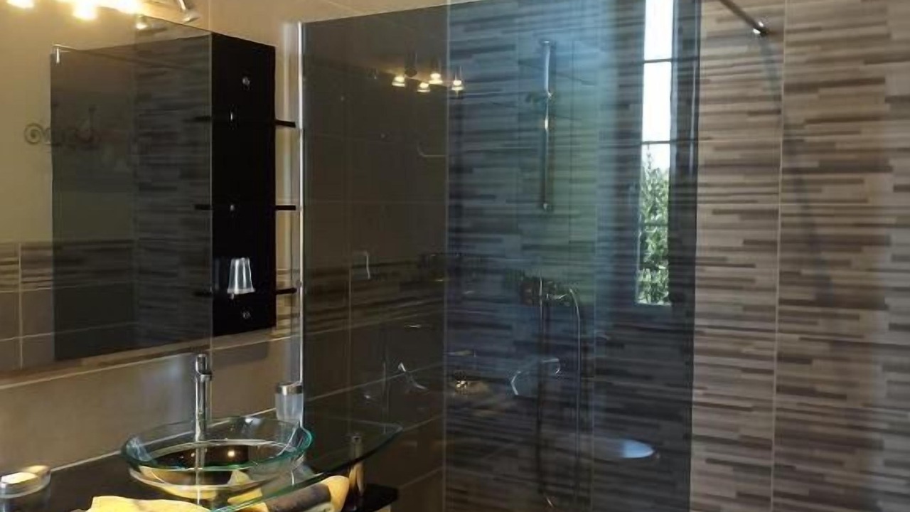 Photo of Bathroom in Moux