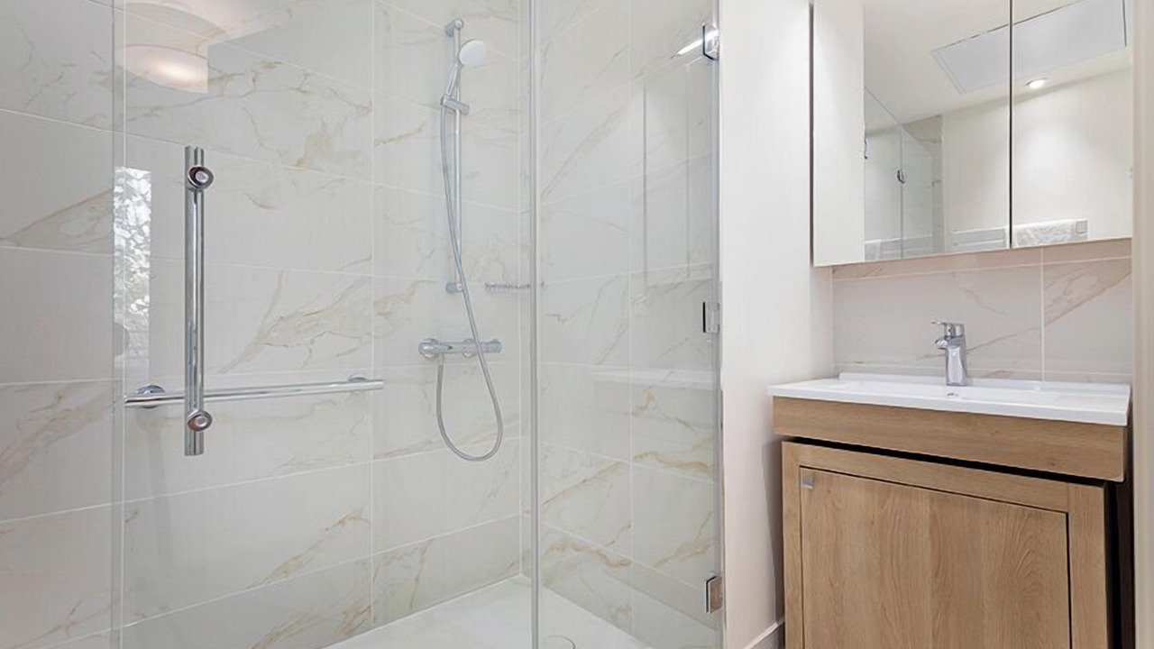 Photo of Bathroom in Saint-Mande