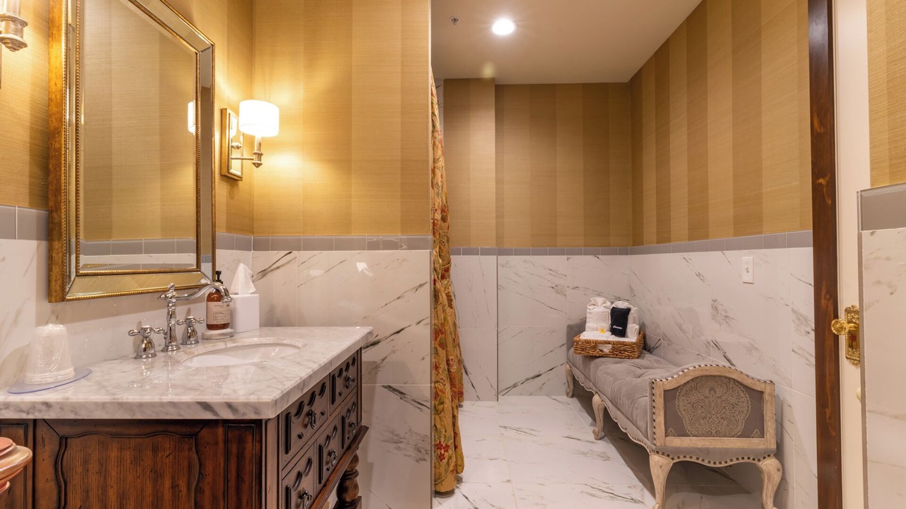 Photo of Bathroom in Navasota
