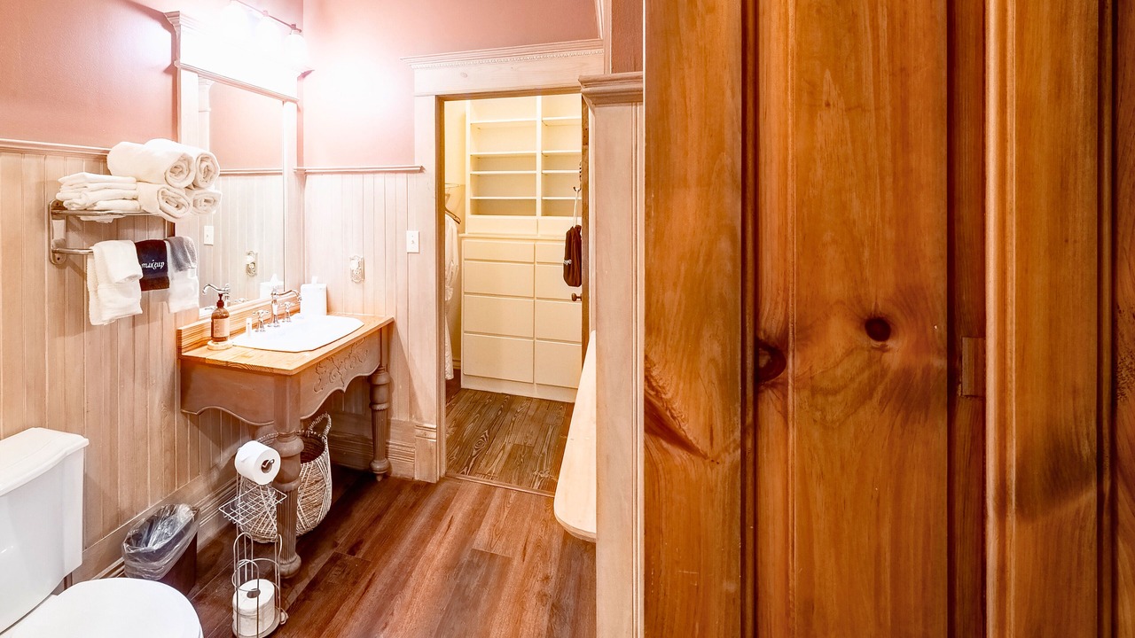 Photo of Bathroom in Navasota
