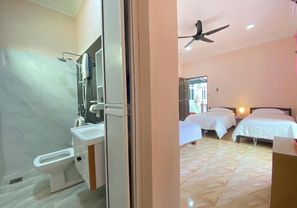 Photo of Bedroom in Kampong Raja