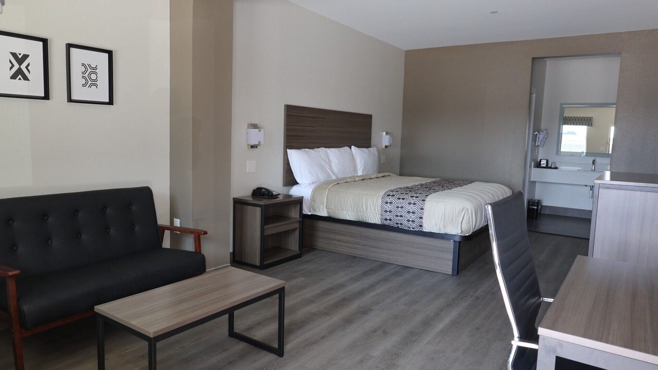 Photo of Bedroom in Southbelt/Ellington