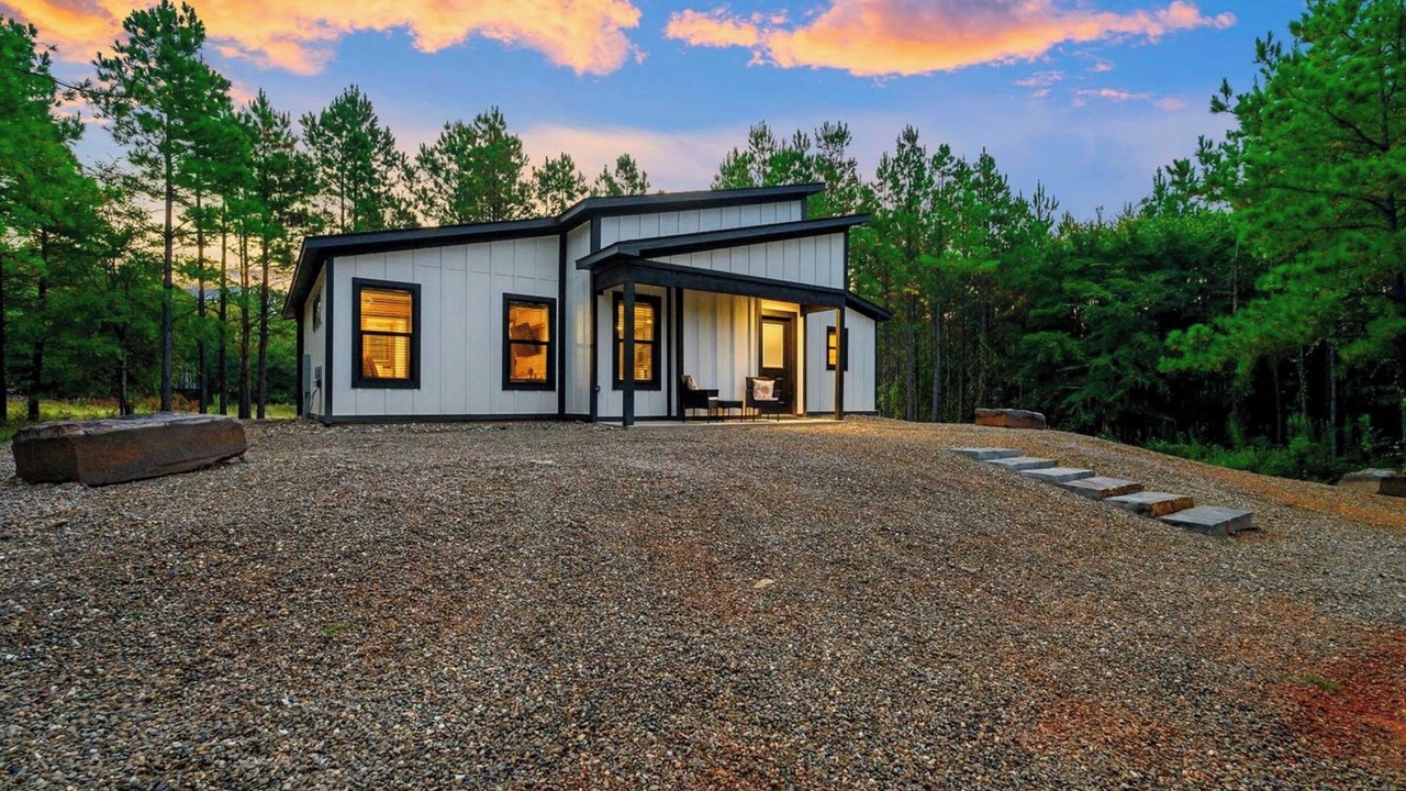 Photo of Outdoor in Pickens