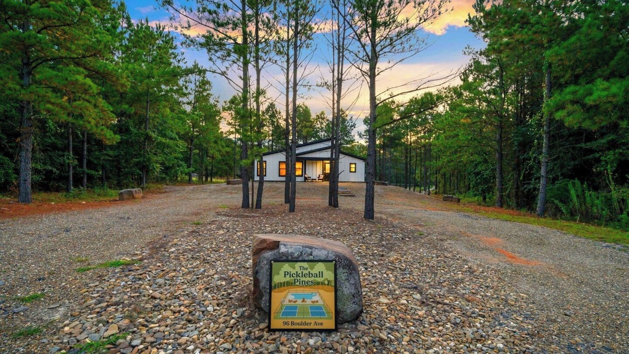 Photo of Outdoor in Pickens