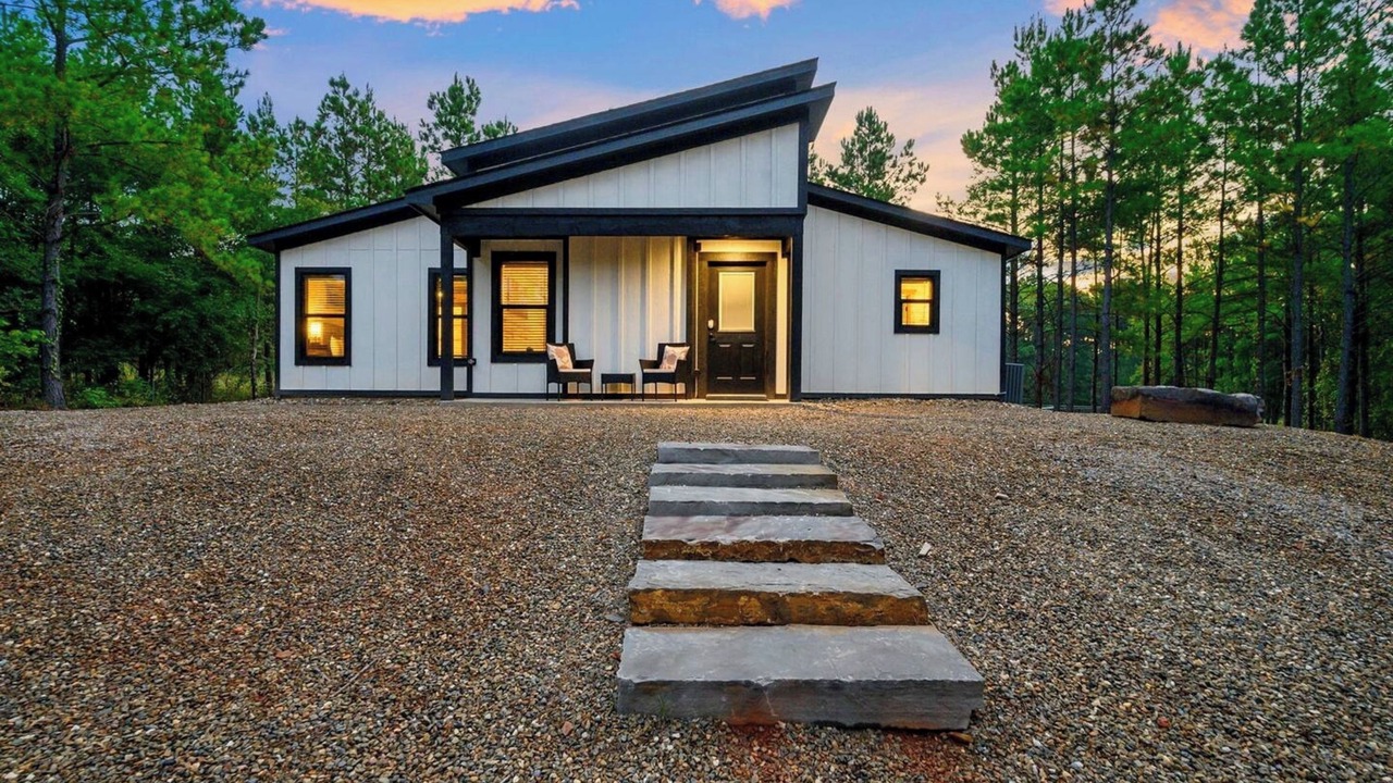 Photo of Outdoor in Pickens