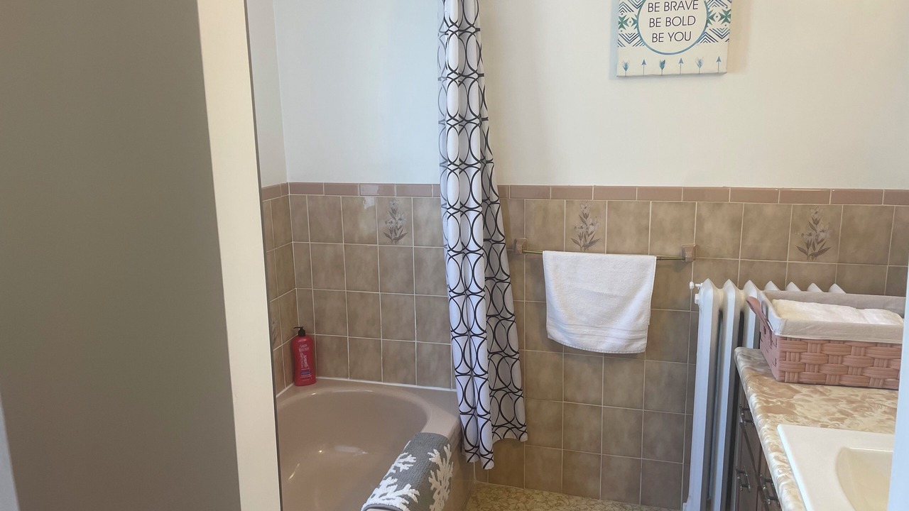 Photo of Bathroom in Niagara Falls
