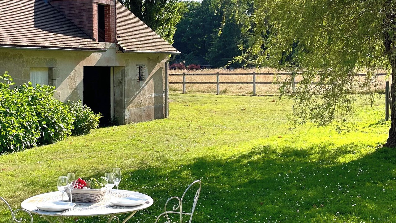 Photo of Outdoor in Combreux