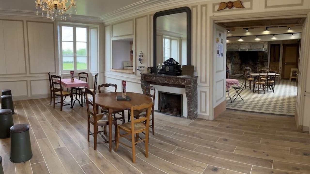 Photo of Others in Carquebut