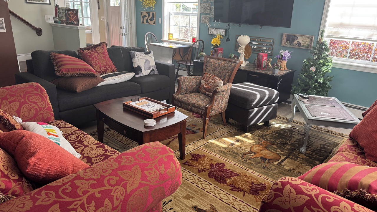 Photo of Livingroom in Pittsfield