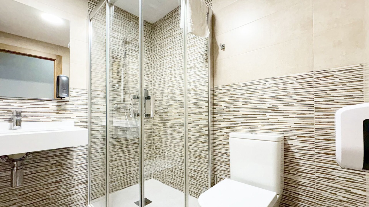 Photo of Bathroom in Logrono City Centre
