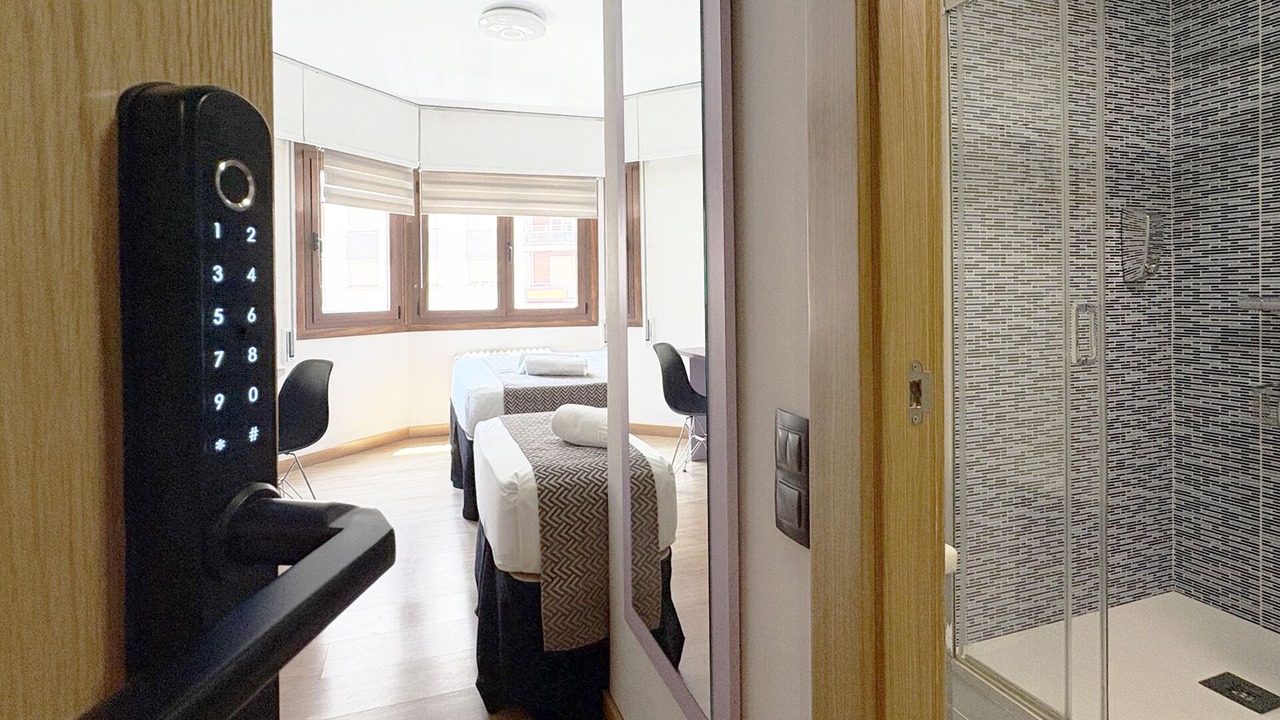Photo of Bedroom in Logrono City Centre