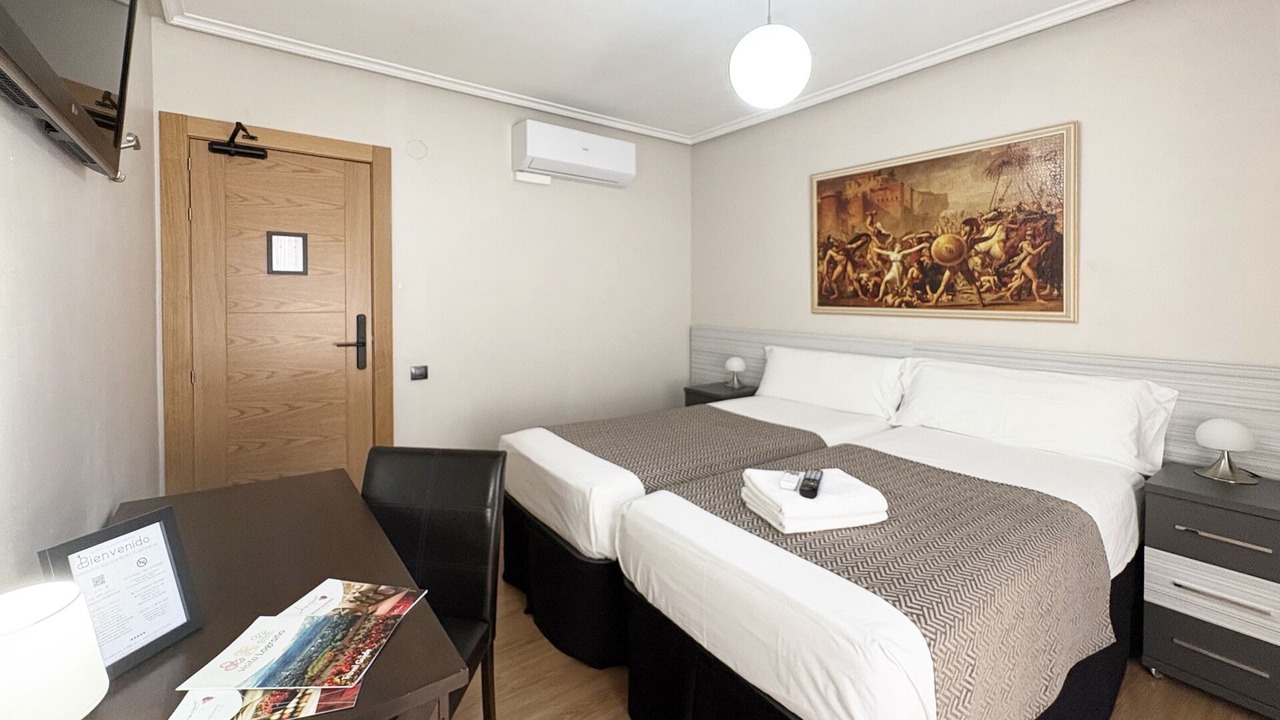 Photo of Bedroom in Logrono City Centre