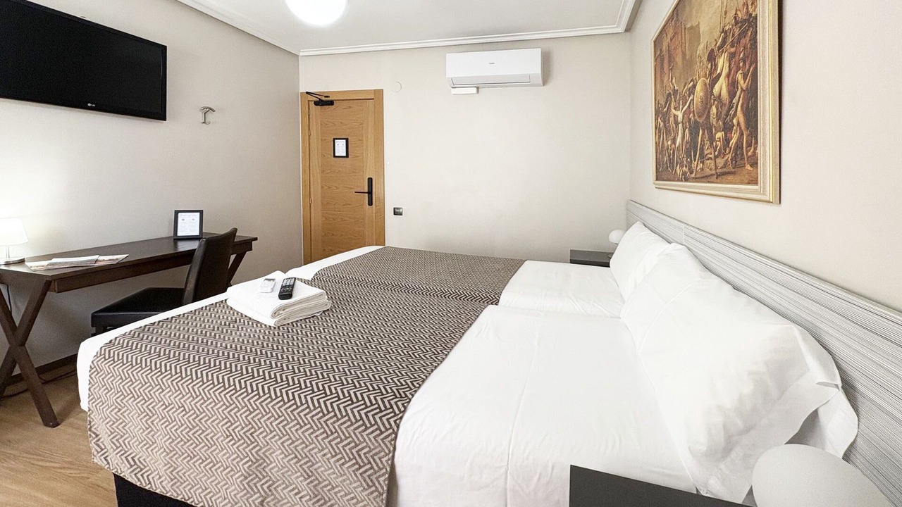 Photo of Bedroom in Logrono City Centre