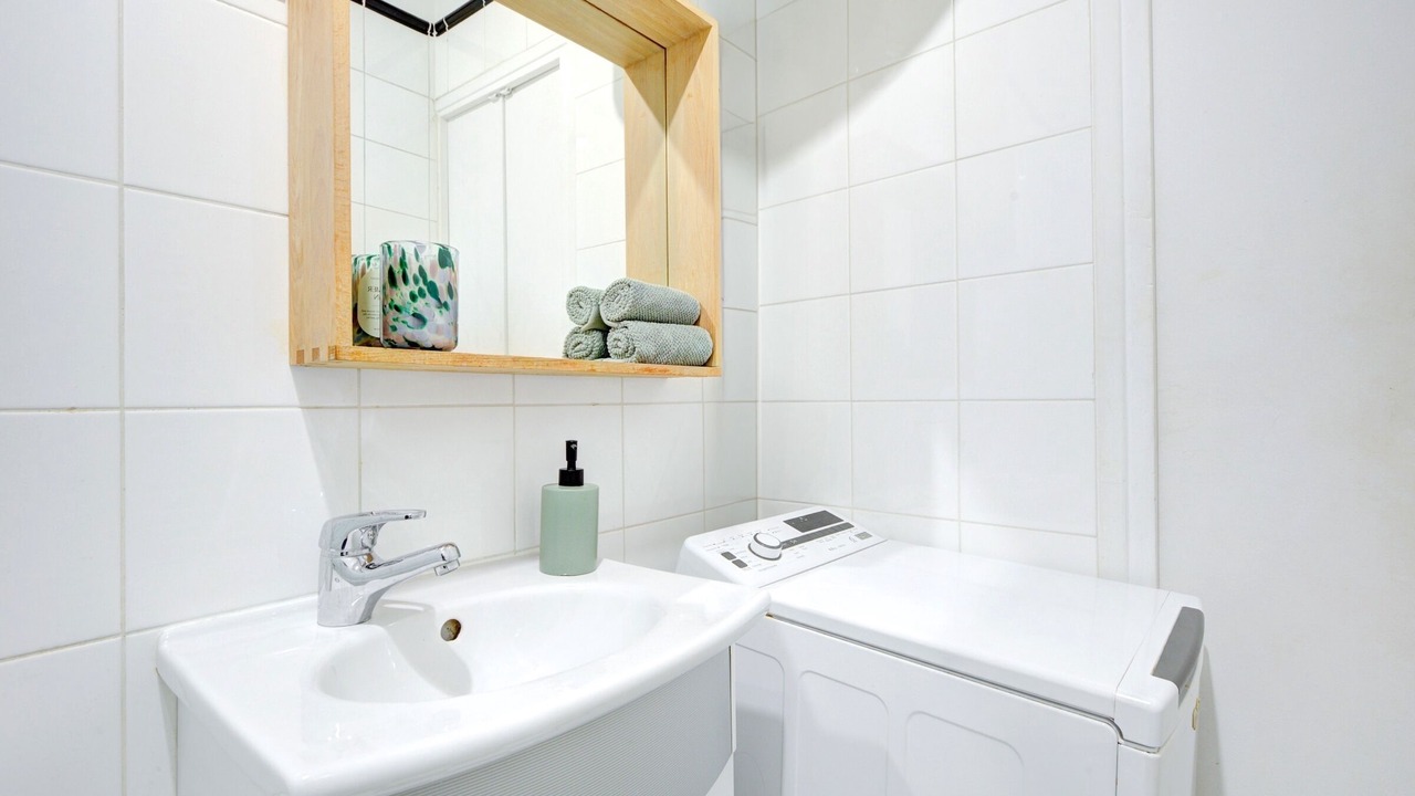Photo of Bathroom in Arsenal