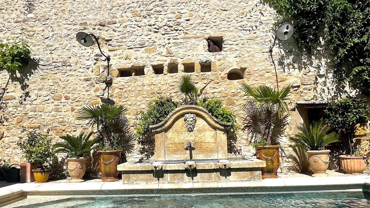 Photo of Outdoor in Collias