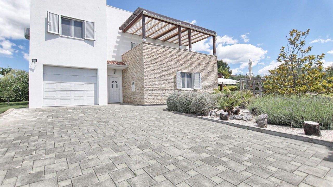 Photo of Outdoor in Kakma