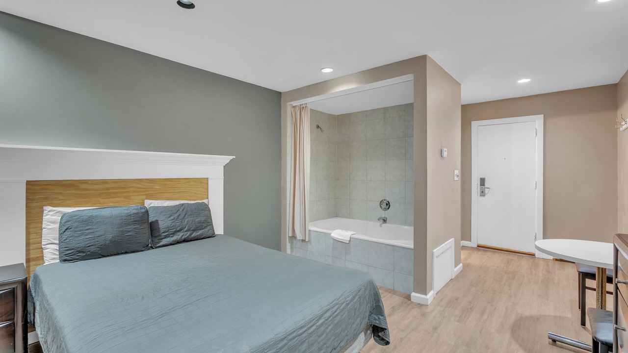 Photo of Bedroom in Linden