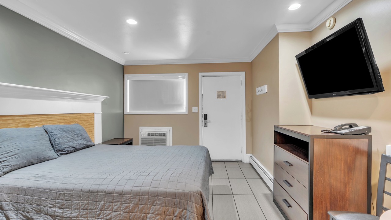 Photo of Bedroom in Linden