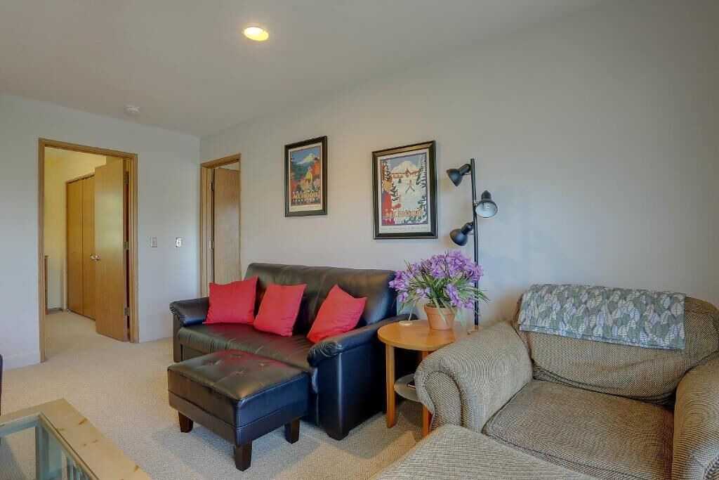 Photo of Livingroom in Hood River