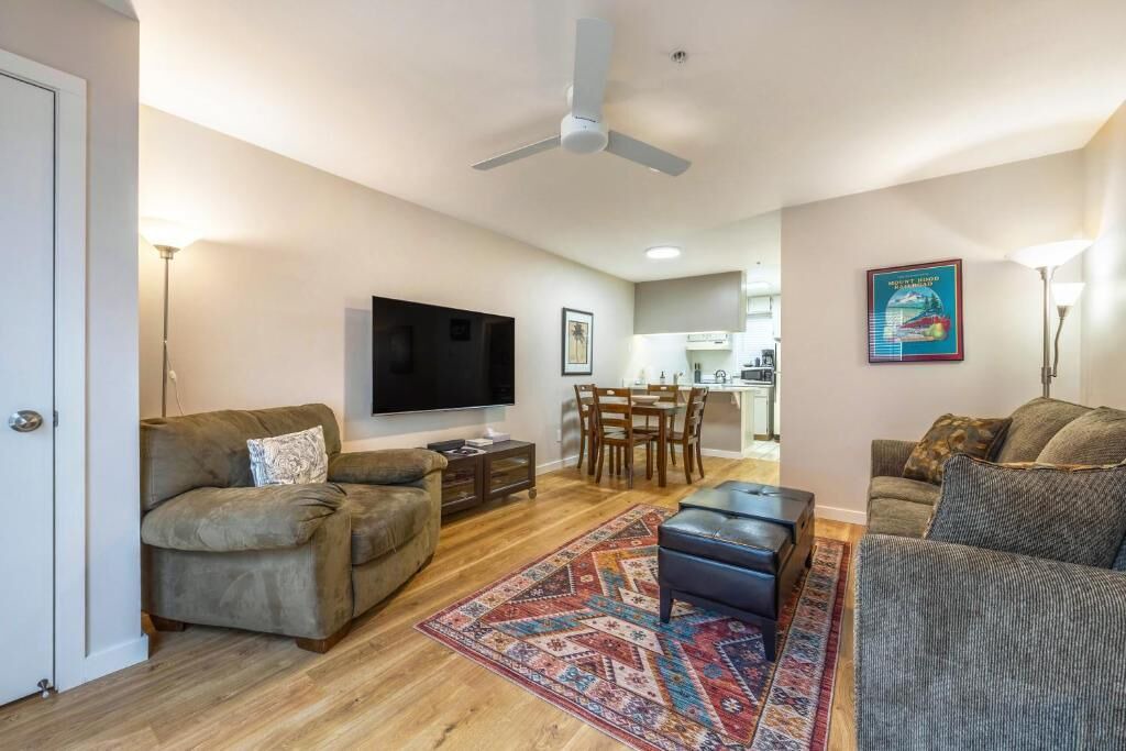 Photo of Livingroom in Hood River