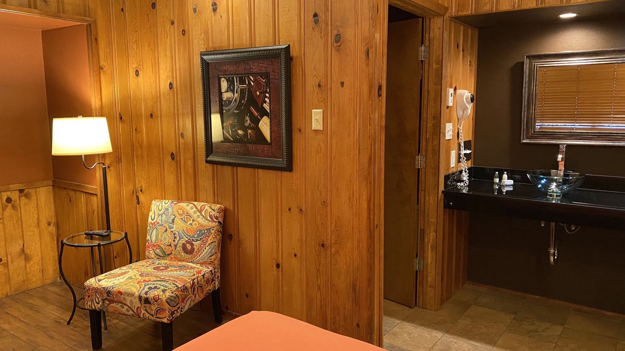 Photo of Bedroom in Arnold