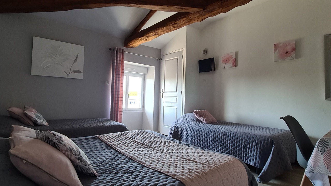 Photo of Bedroom in Vendeuvre-du-Poitou