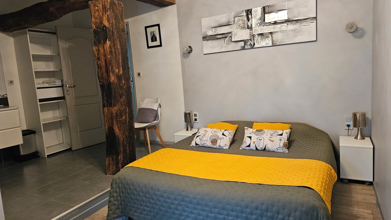 Photo of Bedroom in Vendeuvre-du-Poitou