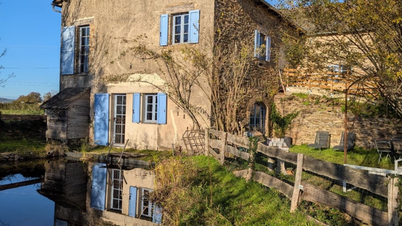 Photo of Outdoor in Centres