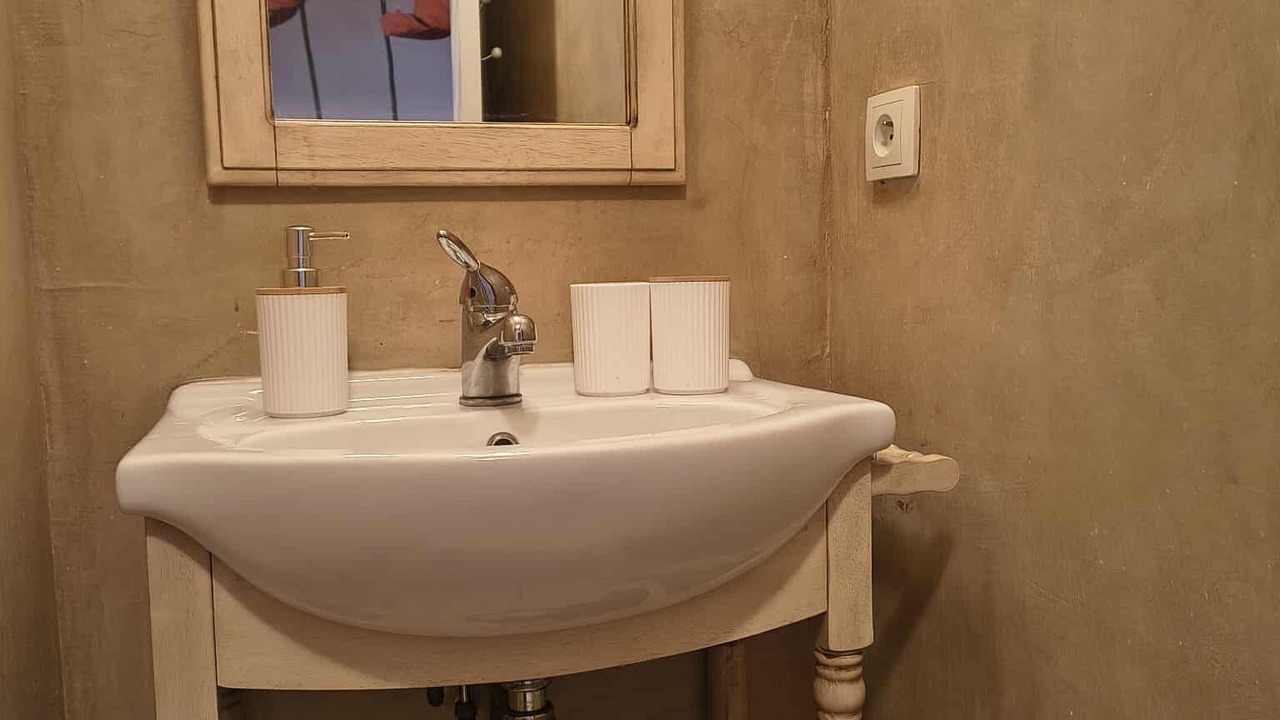 Photo of Bathroom in Centres