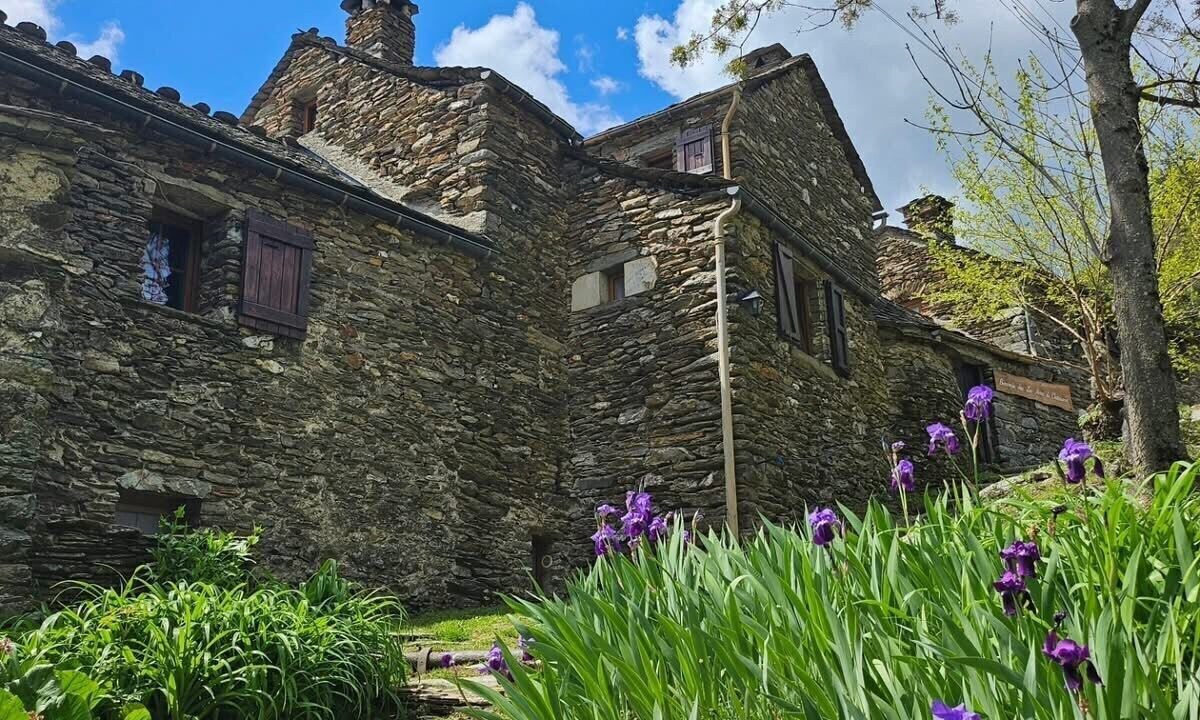 Photo of Outdoor in Saint-Frezal-de-Ventalon