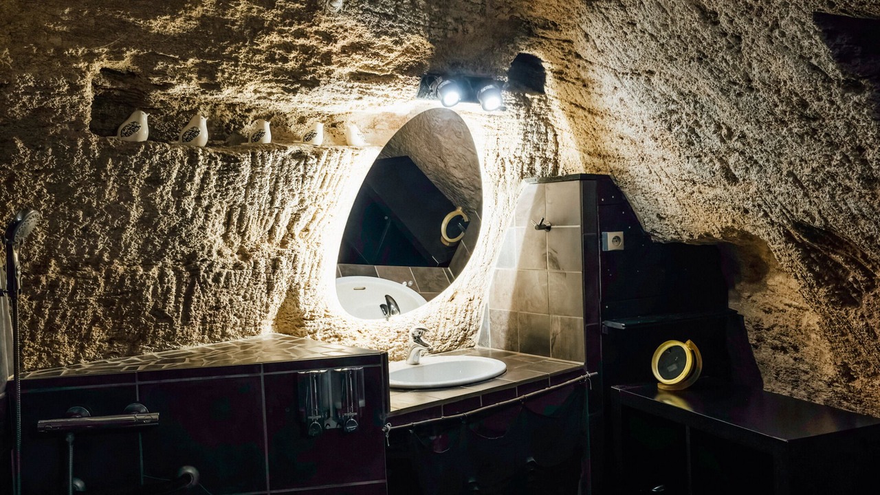 Photo of Bathroom in Doue-la-Fontaine