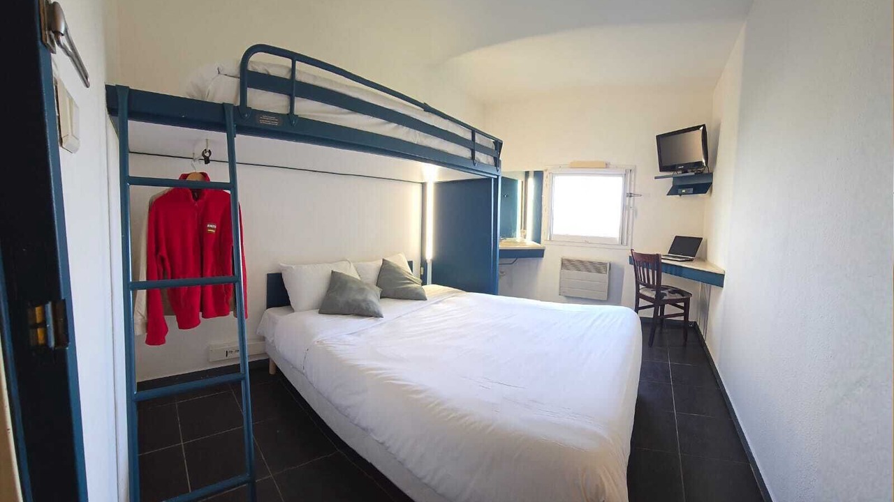 Photo of Bedroom in Dreux