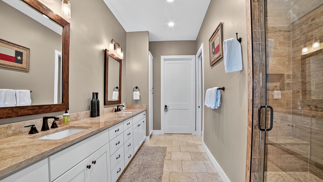 Photo of Bathroom in Horseshoe Bay West