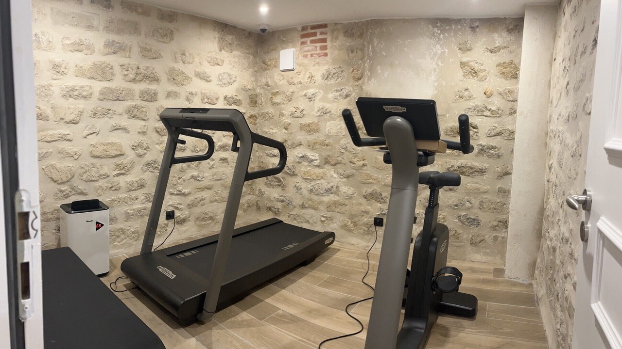 Photo of Others in Grenelle