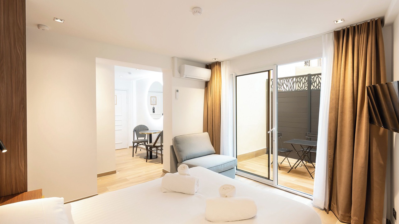 Photo of Bedroom in Grenelle