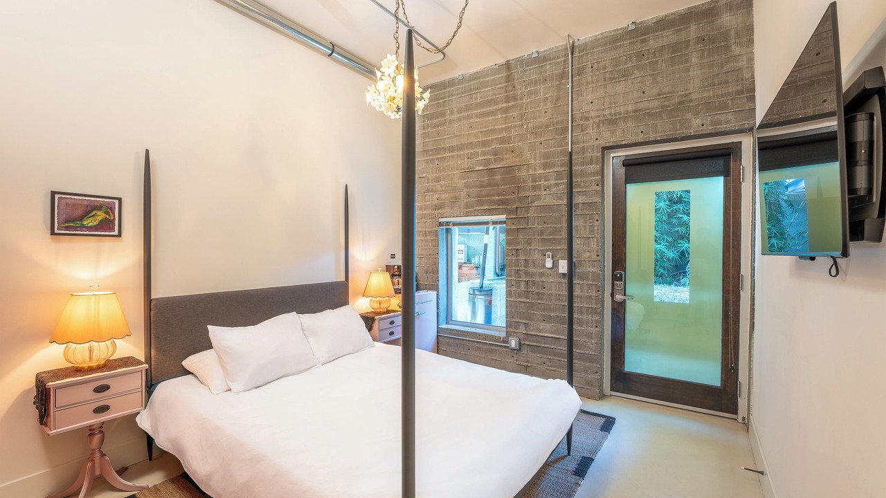 Photo of Bedroom in Logan Heights
