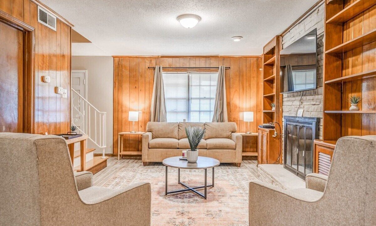Photo of Livingroom in Memphis