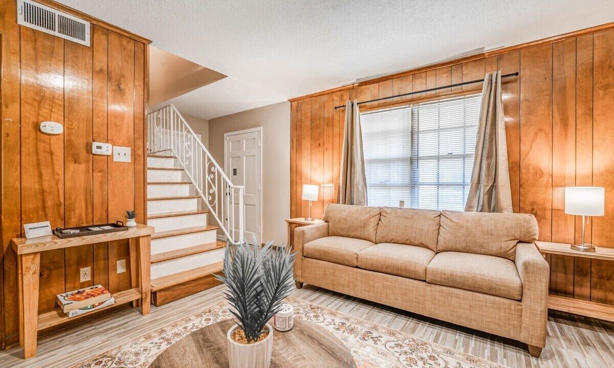 Photo of Livingroom in Memphis