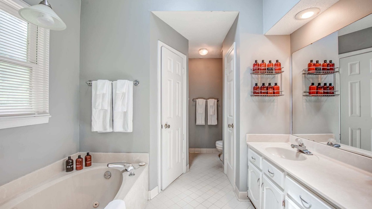 Photo of Bathroom in Cordova