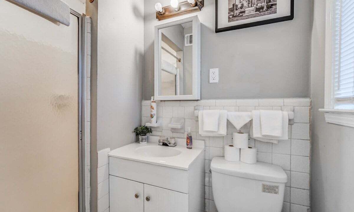 Photo of Bathroom in Ellendale
