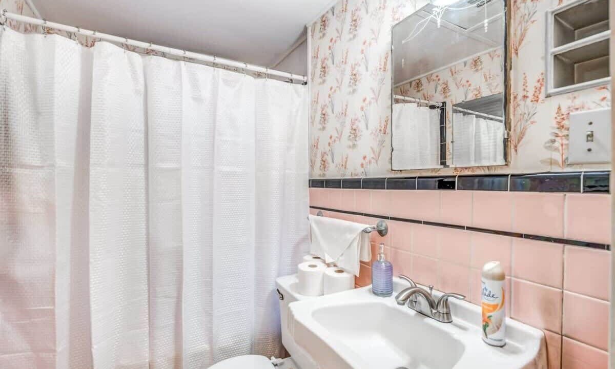 Photo of Bathroom in Vollintine-Evergreen