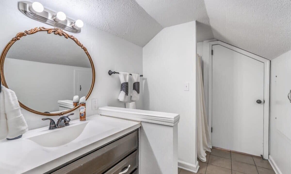 Photo of Bathroom in Ellendale