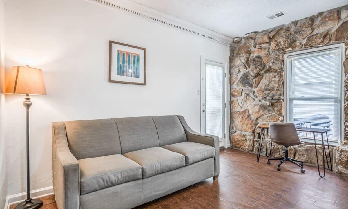 Photo of Livingroom in Ellendale