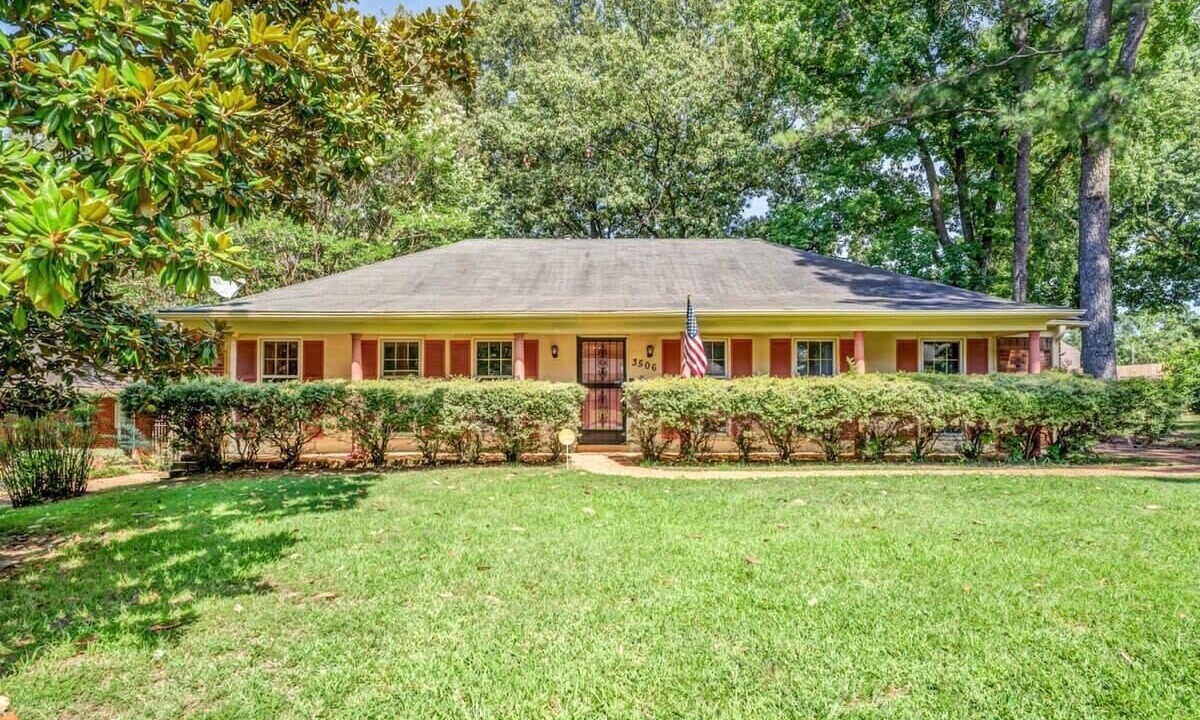 Photo of Outdoor in Hickory Hill