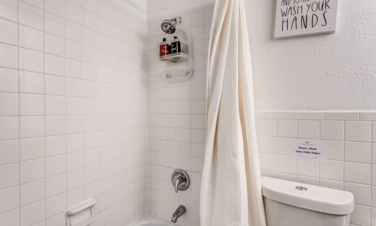 Photo of Bathroom in Hickory Hill