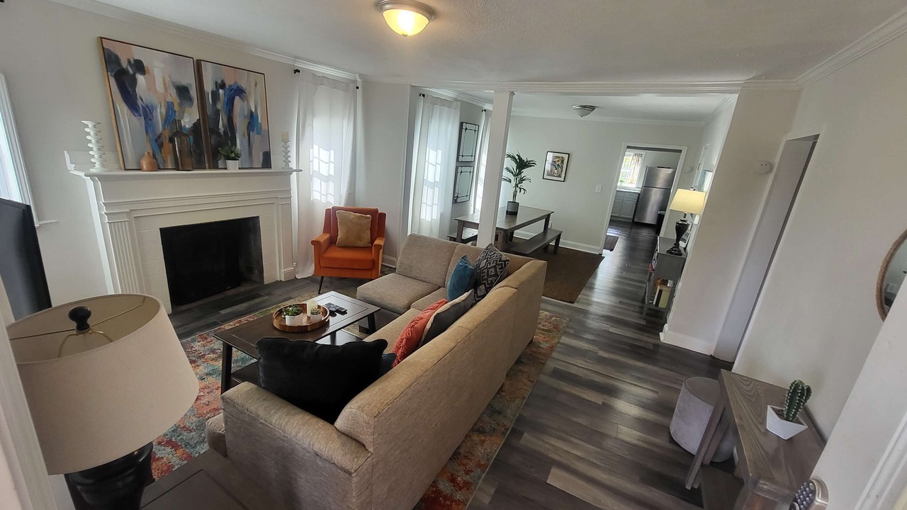 Photo of Livingroom in Crestline Heights