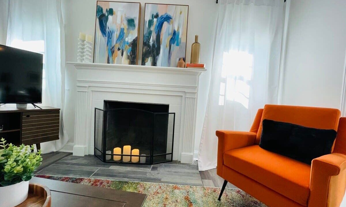 Photo of Livingroom in Crestline Heights