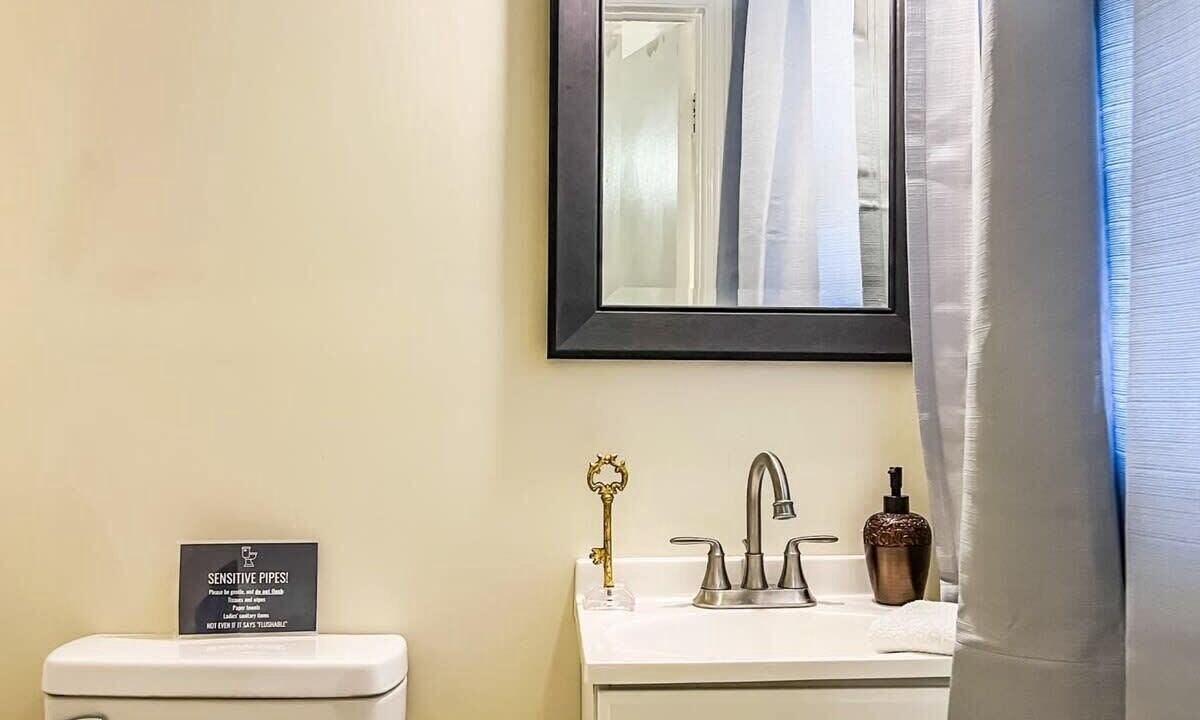 Photo of Bathroom in Normal