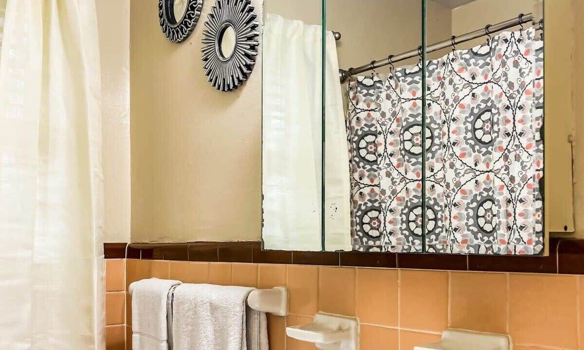 Photo of Bathroom in Normal