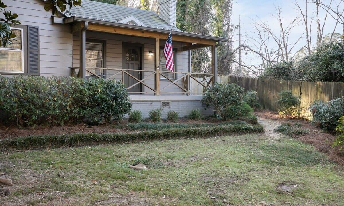 Photo of Outdoor in Redmont Park